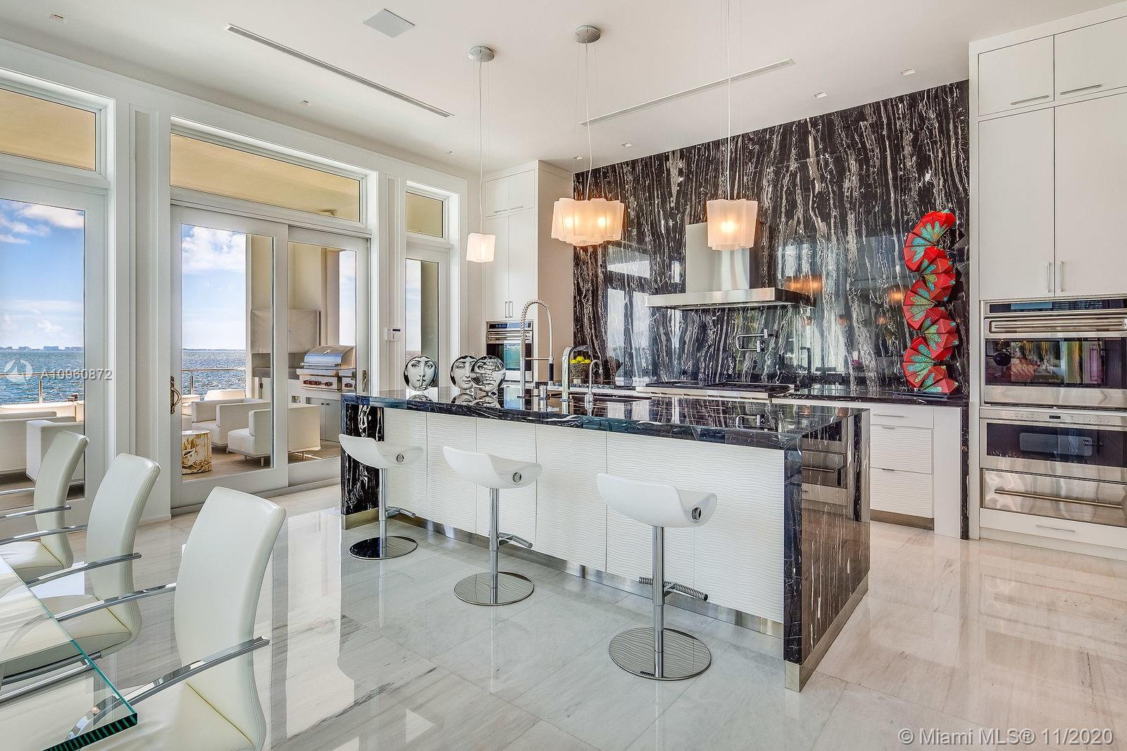 SUNRISE HARBOUR REV PL - Residential