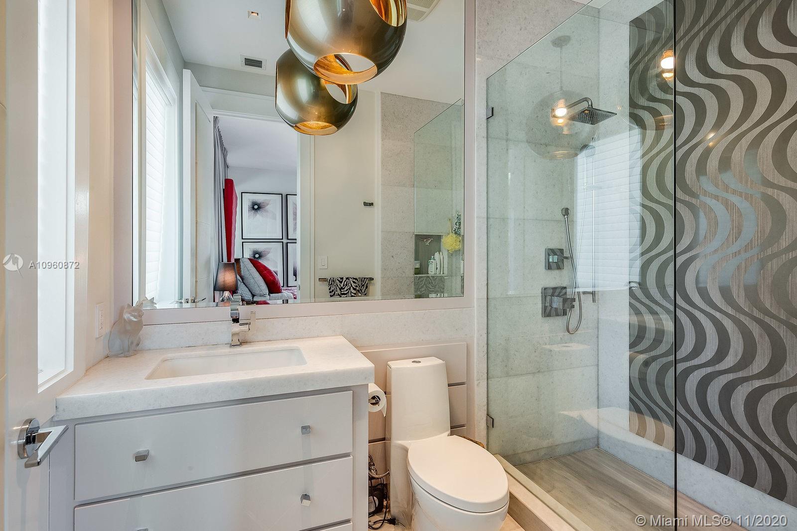 SUNRISE HARBOUR REV PL - Residential