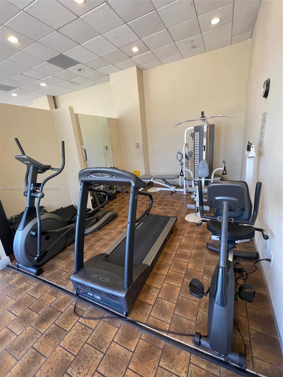 5838 CONDO - Residential Lease