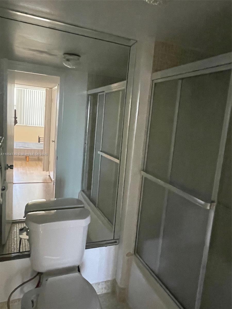 5838 CONDO - Residential Lease