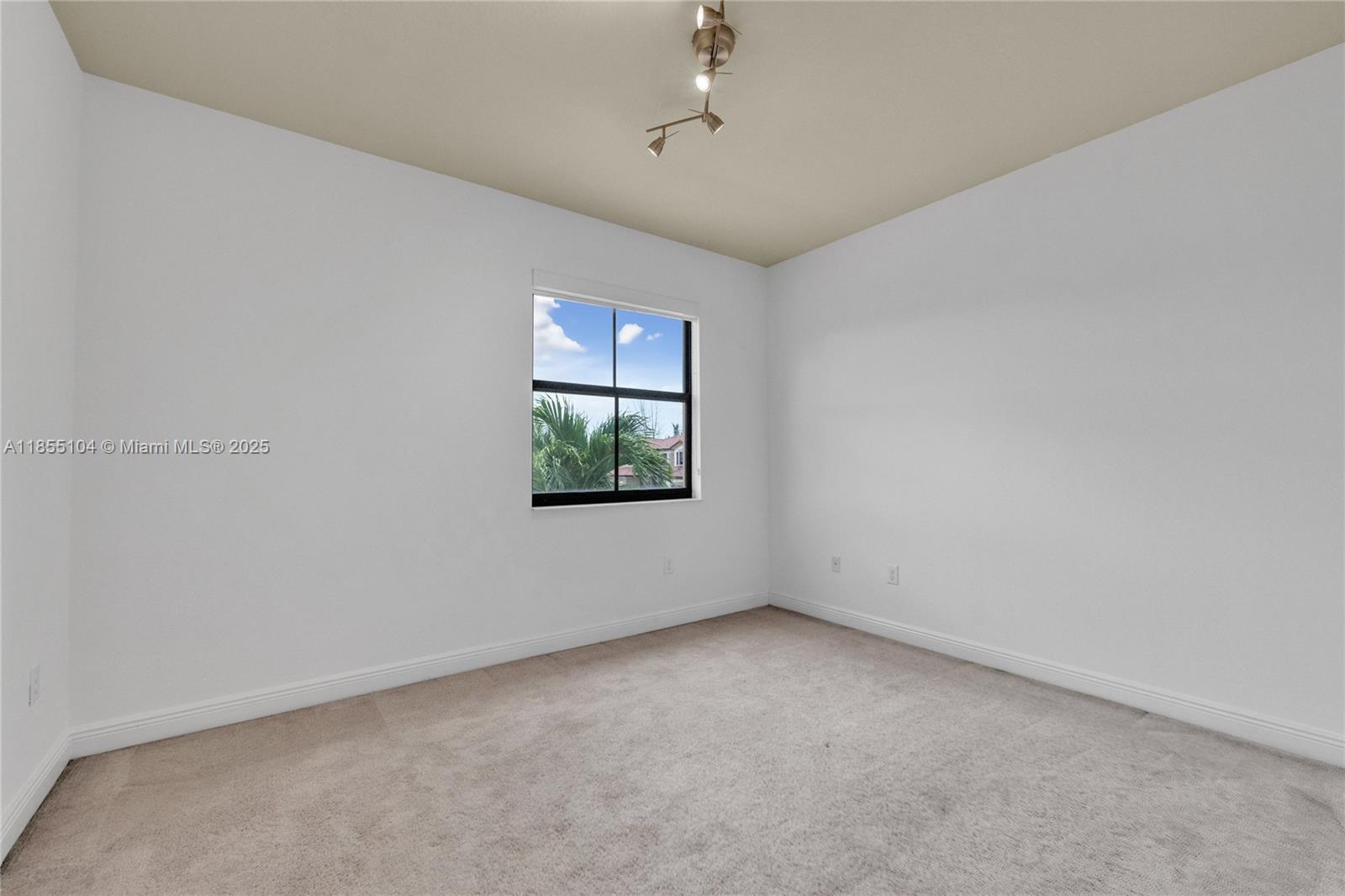 ISLES AT GRAND BAY - Residential