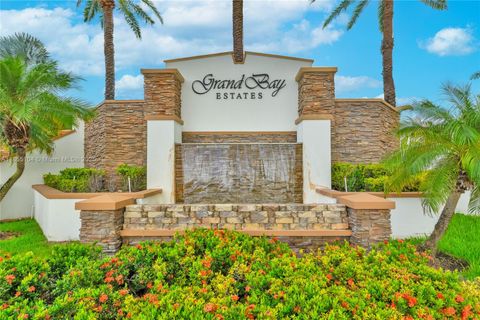 Photo of 8630 NW 101st Pl, Doral, FL 33178 (MLS # A11855104) Photo of 8630 NW 101st Pl, Doral, FL 33178 (MLS # A11855104)