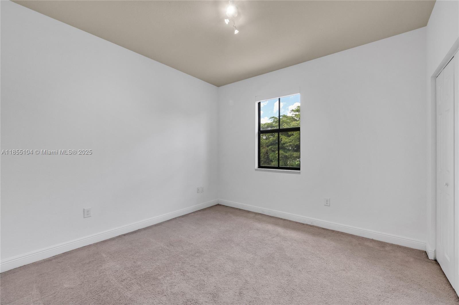 ISLES AT GRAND BAY - Residential