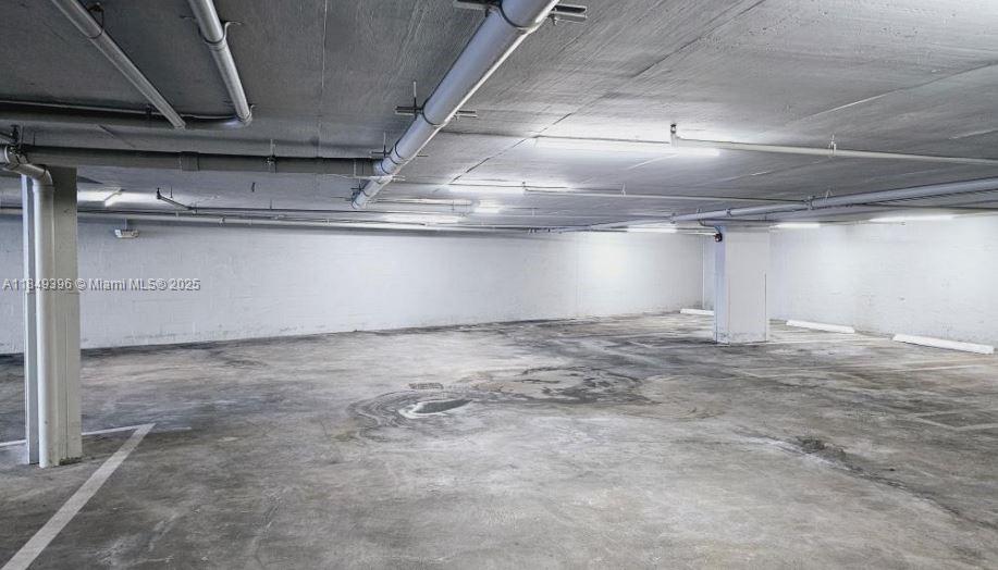 2424 S Dixie Hwy, Miami, FL, 33133/$5,100,000 4 2424 S Dixie Hwy
