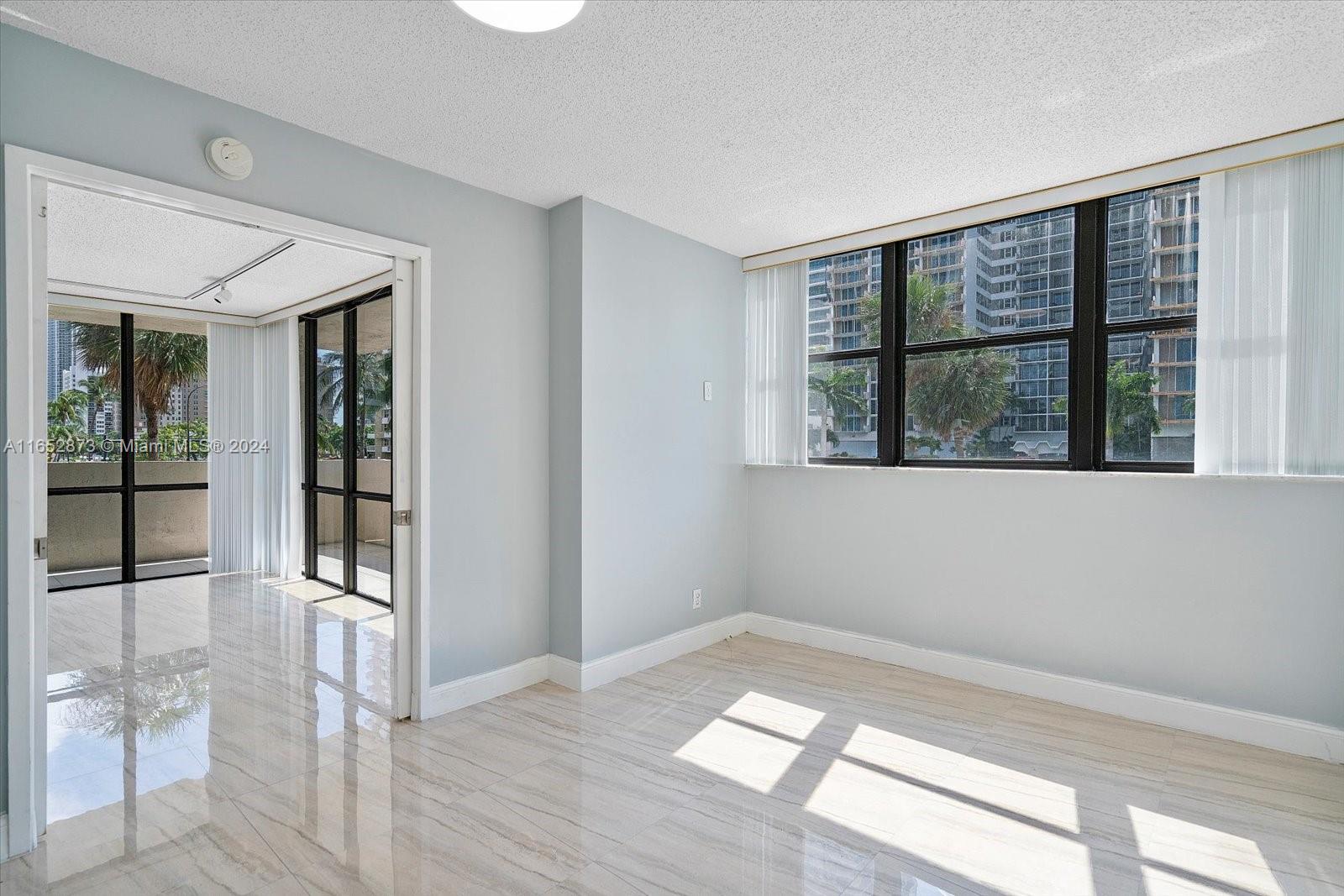 AVANT GARDE CONDO - Residential