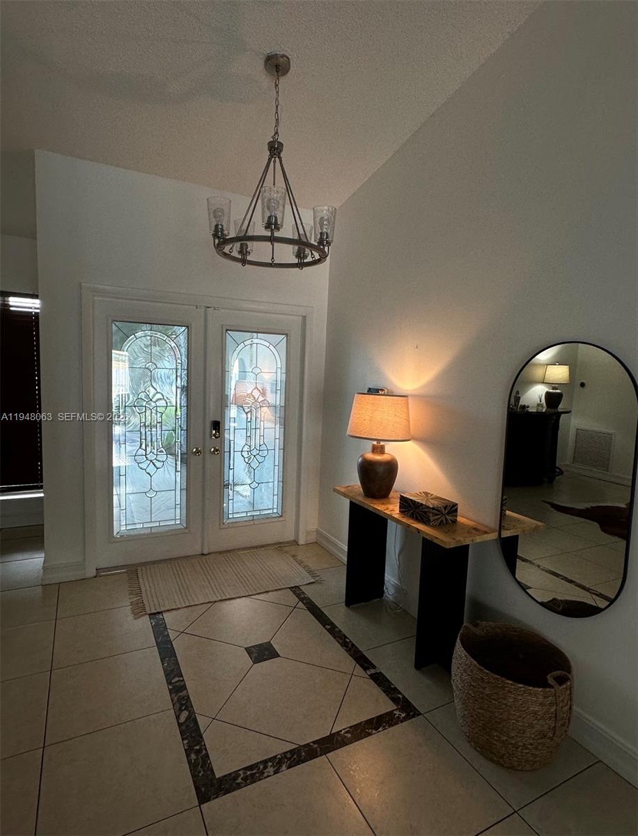 RAINBOW MIRAMAR - Residential