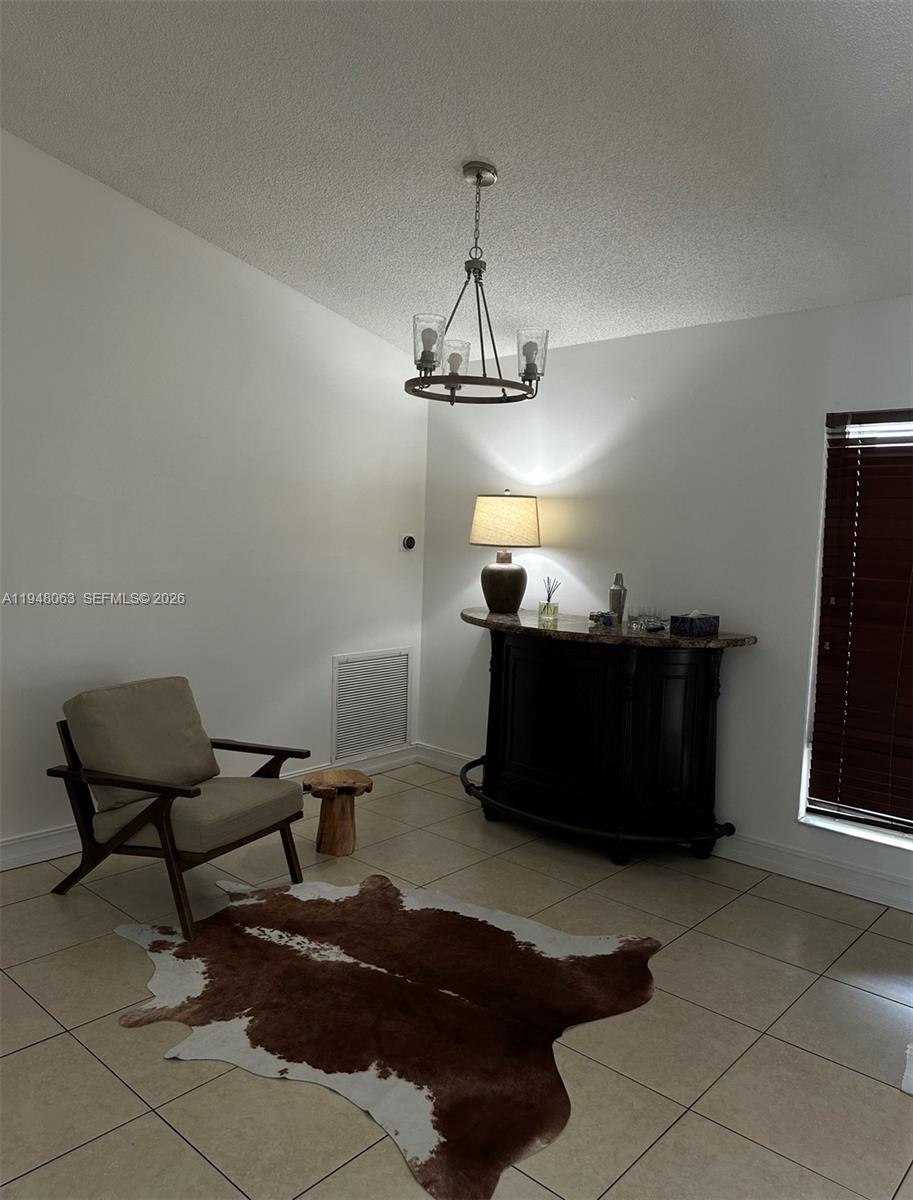 RAINBOW MIRAMAR - Residential