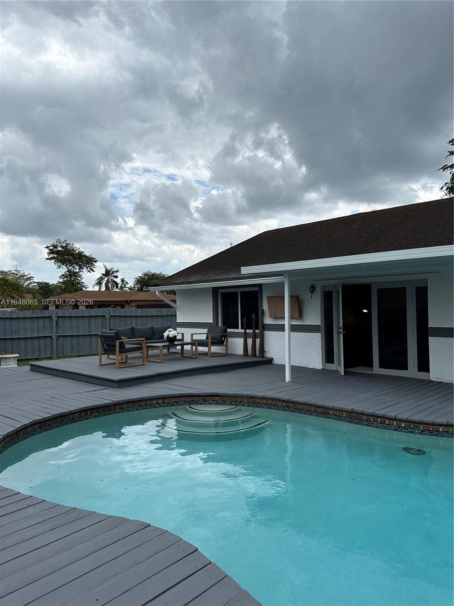 RAINBOW MIRAMAR - Residential