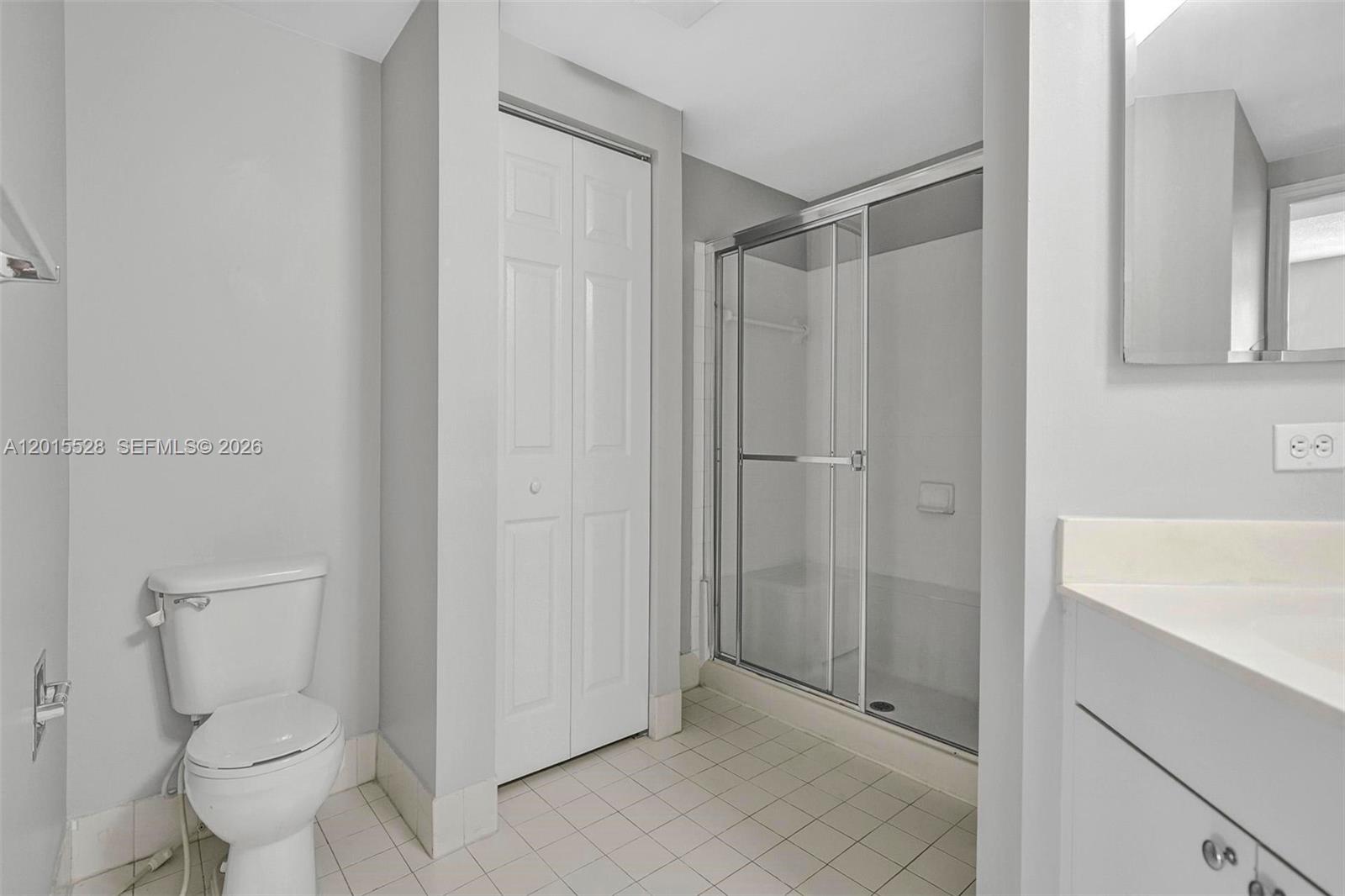 PORTO BELLAGIO CONDO - Residential