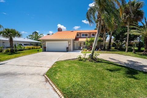 Single Family Residence in Vero Beach FL 27 Sea Gull Ave Ave.jpg
