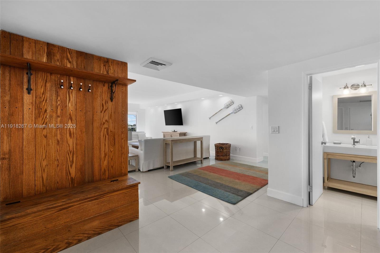 BLAIR HOUSE CONDO - WEST - Residential Lease