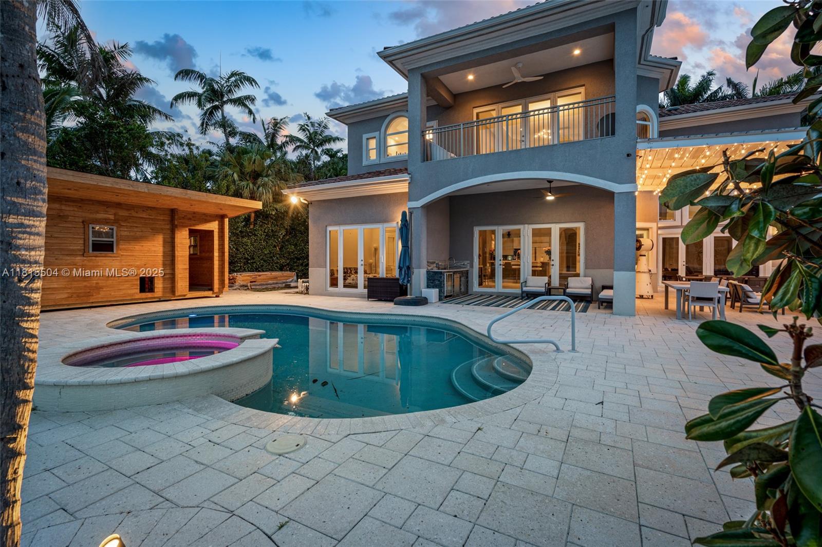 THREE ISLANDS 3RD SECTION - Residential