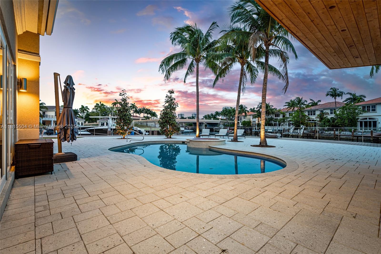 THREE ISLANDS 3RD SECTION - Residential