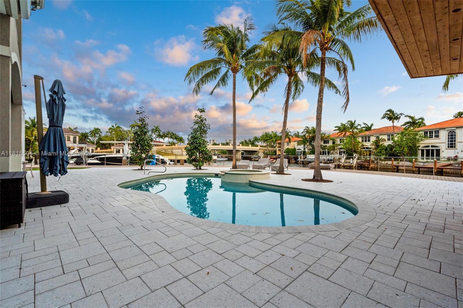 THREE ISLANDS 3RD SECTION - Residential