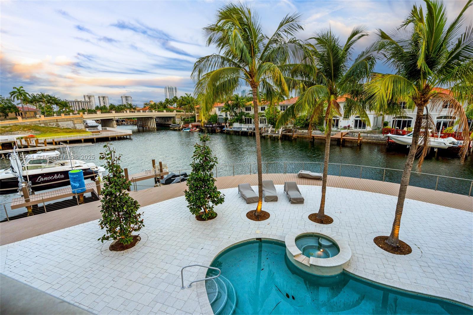 THREE ISLANDS 3RD SECTION - Residential