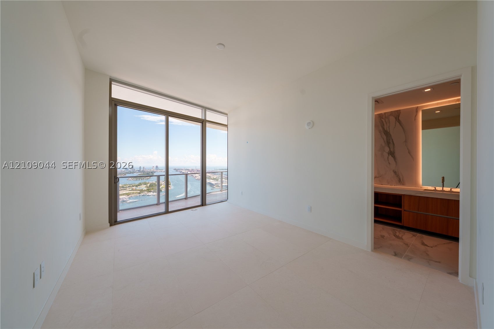 1400 Biscayne Boulevard 5003
