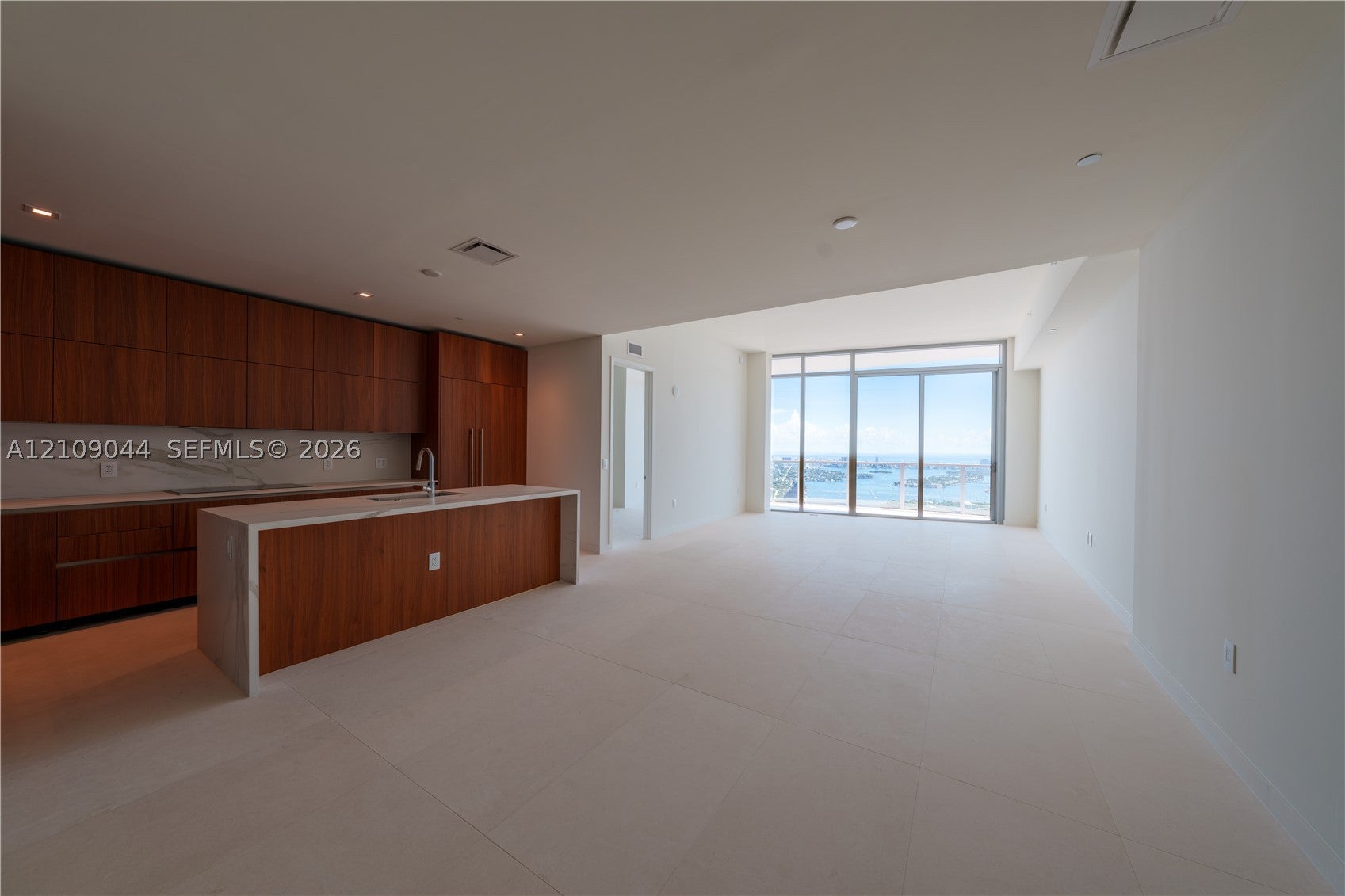 1400 Biscayne Boulevard 5003