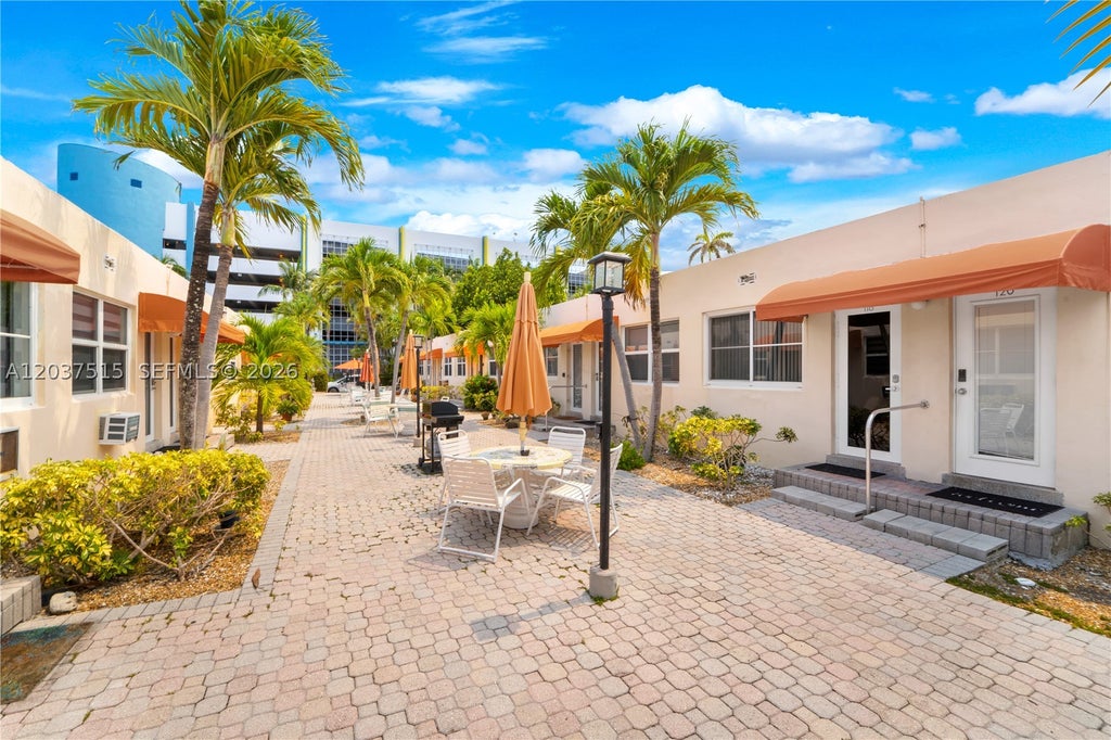 Photo of 336 Arthur St #118, Hollywood, FL 33019 (MLS # A12037515)