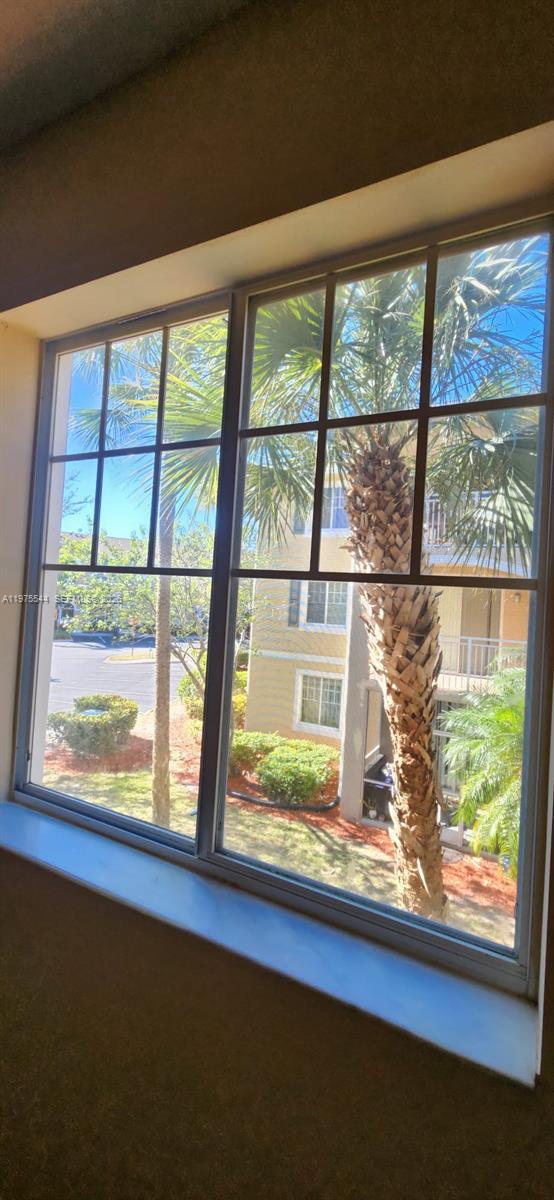 VILLAS AT EMERALD DUNES C - Residential Lease