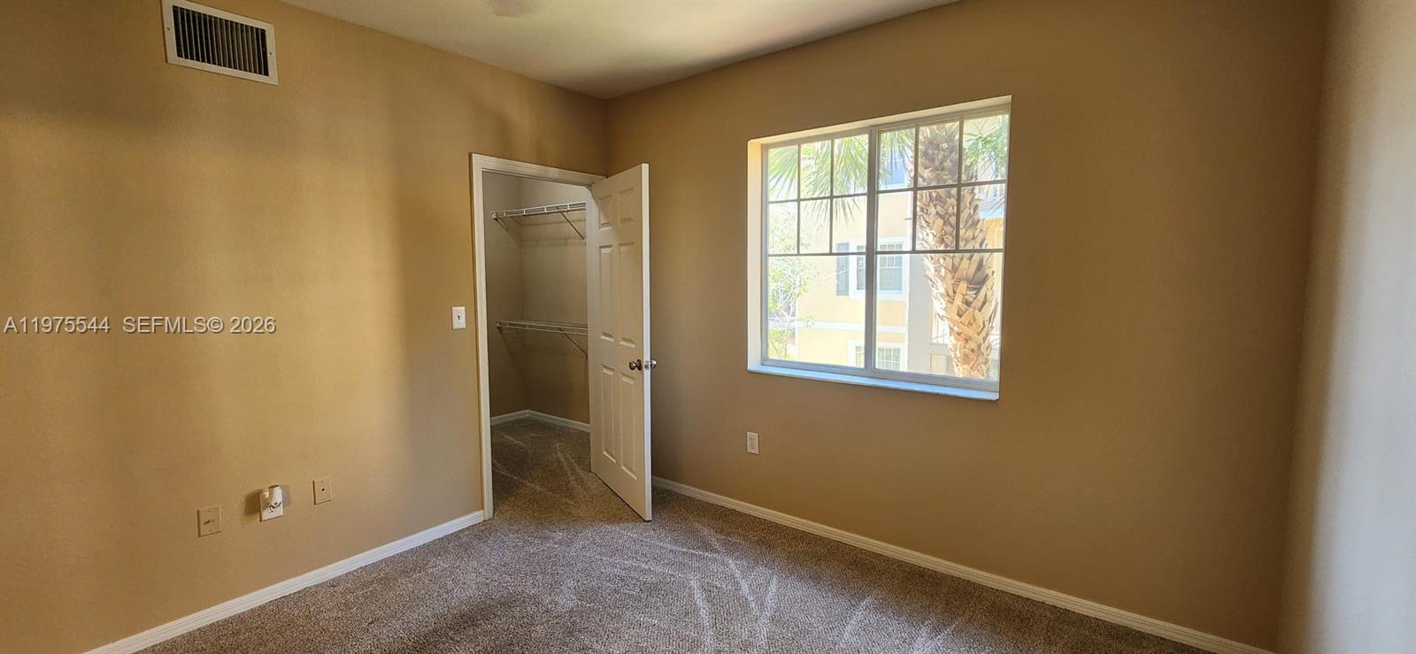 VILLAS AT EMERALD DUNES C - Residential Lease