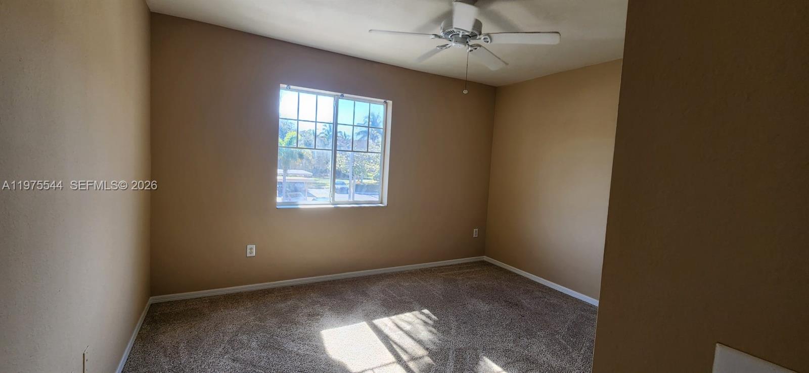 VILLAS AT EMERALD DUNES C - Residential Lease