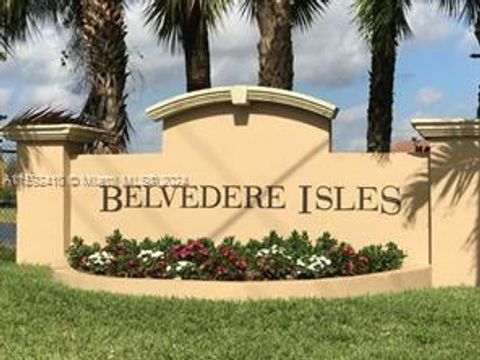 Condominium in West Palm Beach FL 1157 Golden Lakes Blvd Blvd 7.jpg