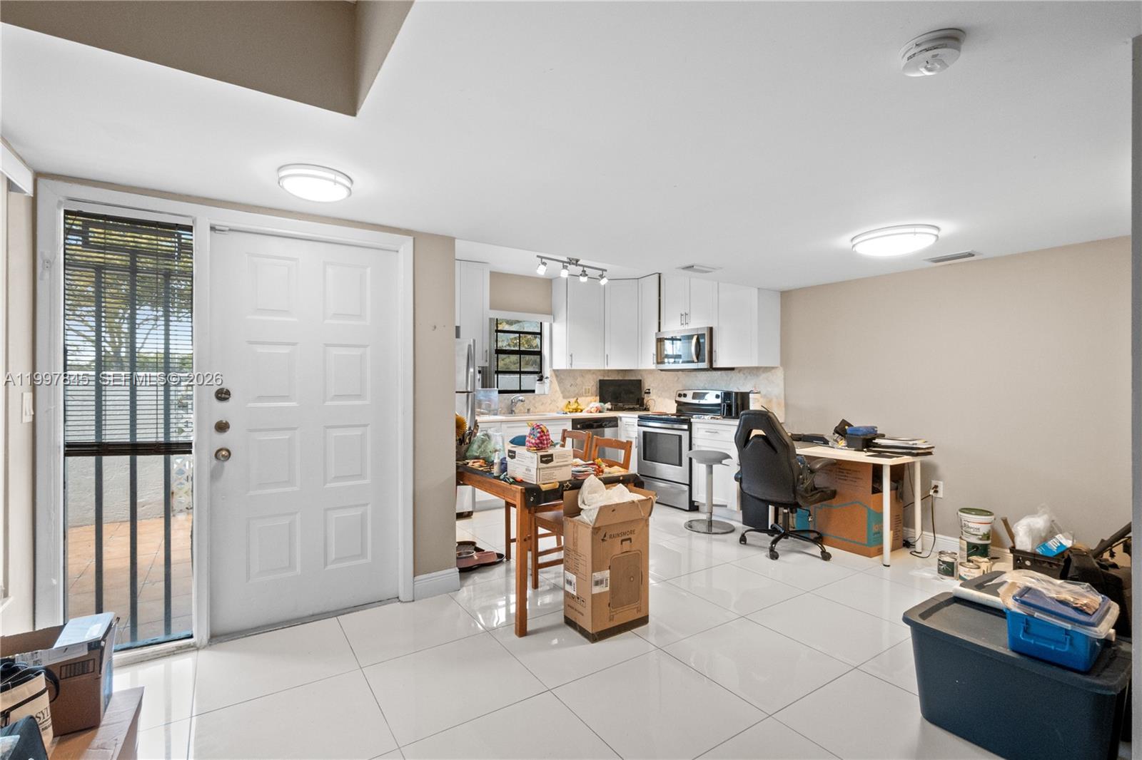 GOLDEN HOMES SUB - Residential Lease