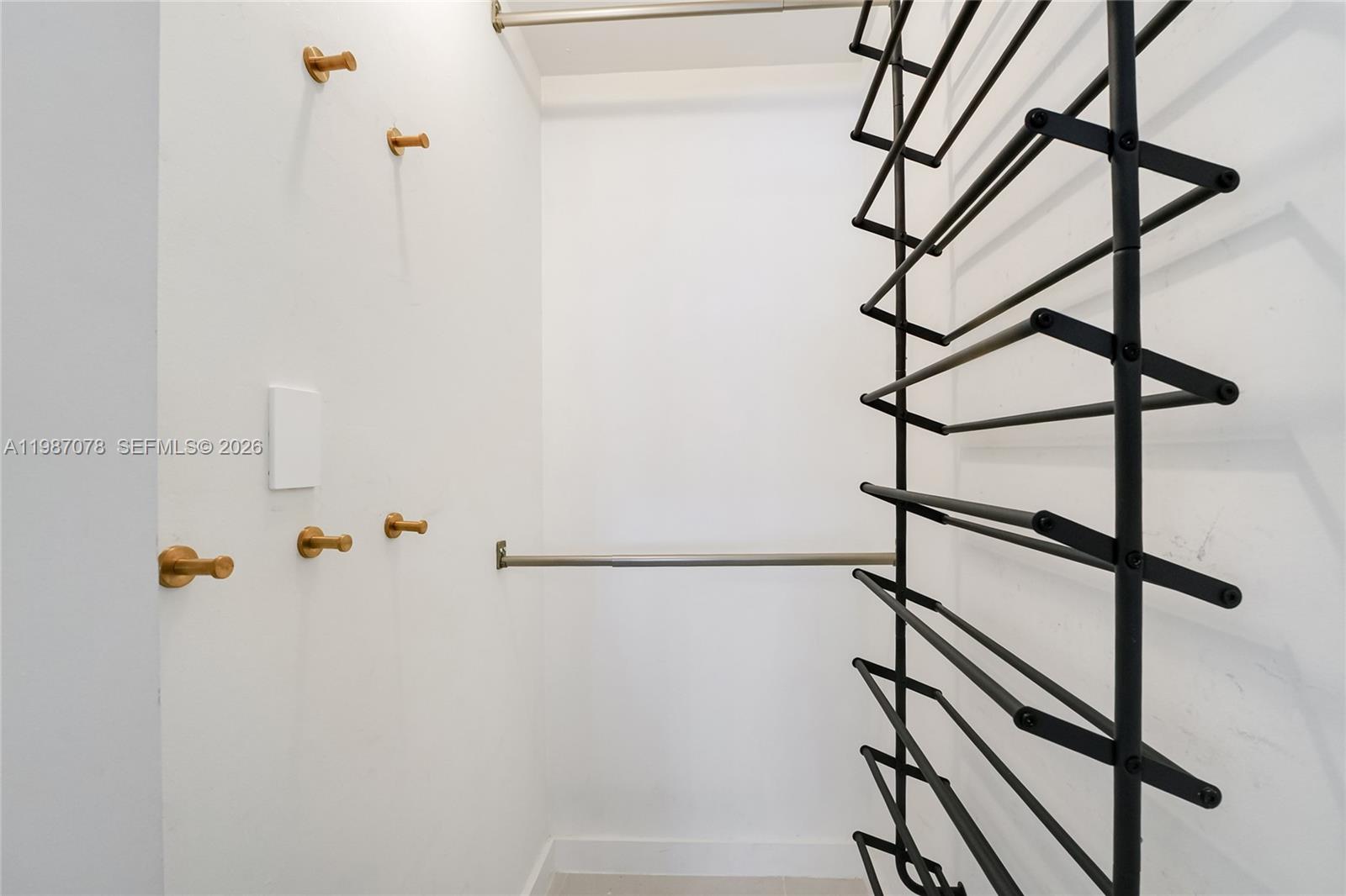 LOFTS AT MAYFAIR CONDO - Residential