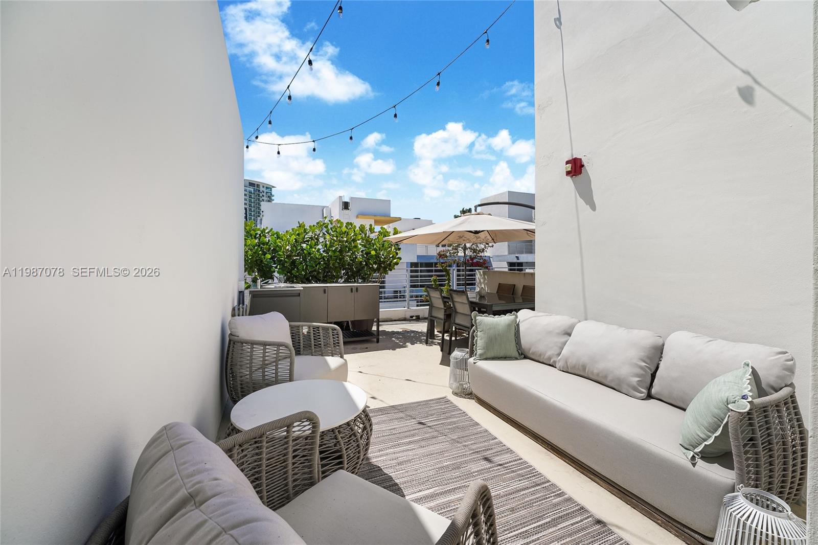 LOFTS AT MAYFAIR CONDO - Residential