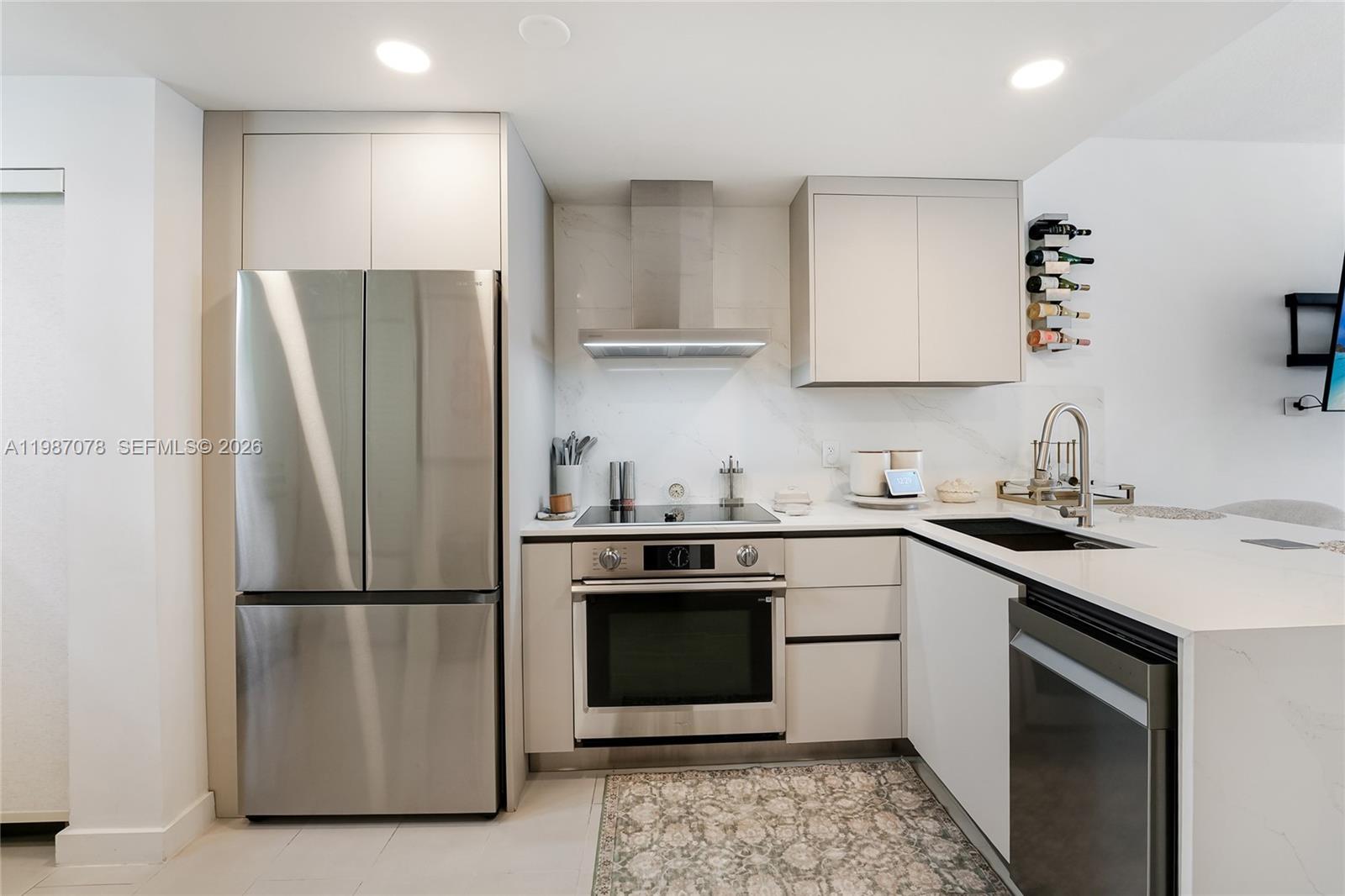 LOFTS AT MAYFAIR CONDO - Residential