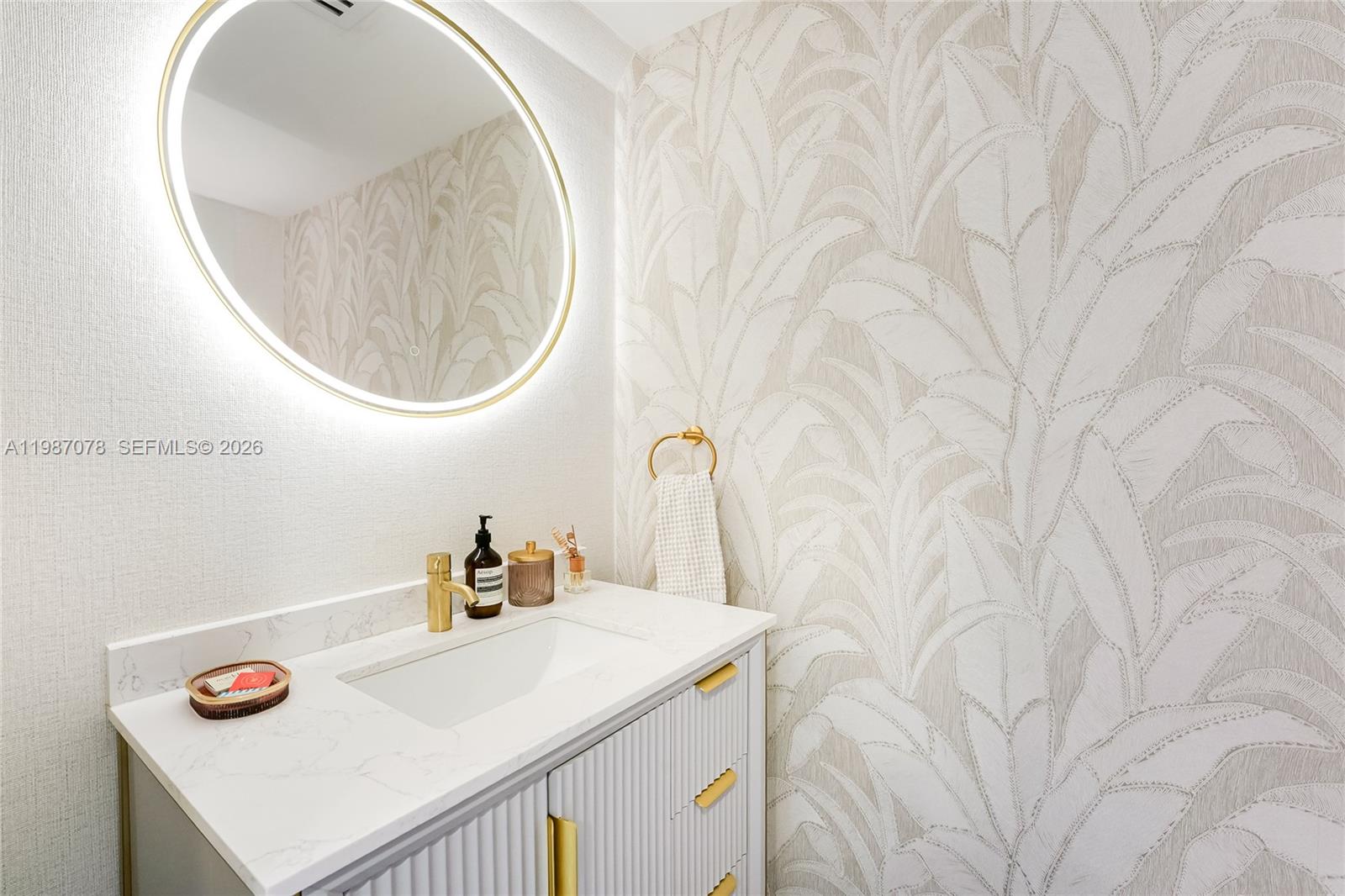 LOFTS AT MAYFAIR CONDO - Residential