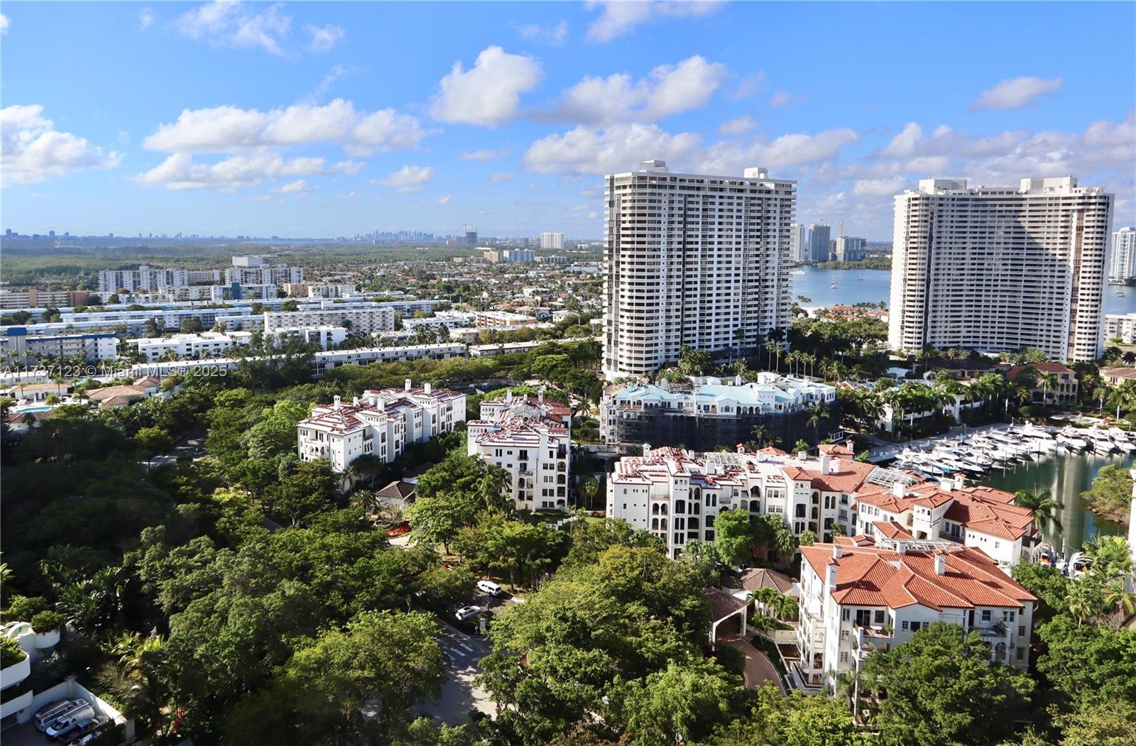 4000 ISL BLVD WILLIAMS IS - Residential