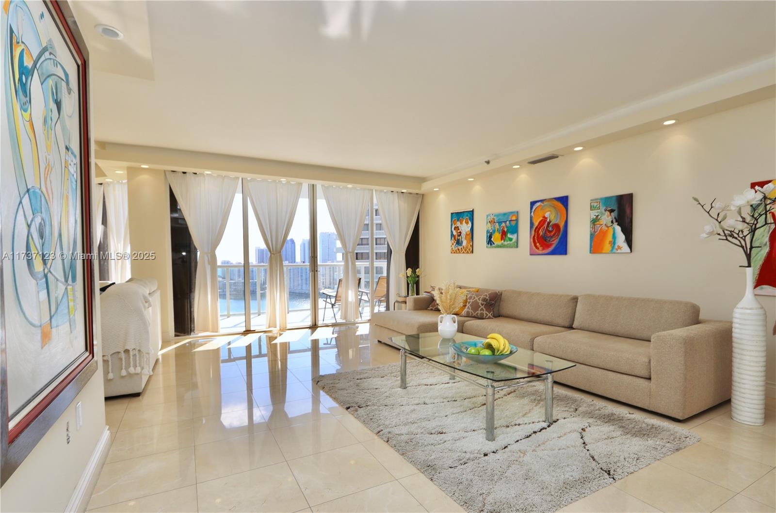 4000 ISL BLVD WILLIAMS IS - Residential