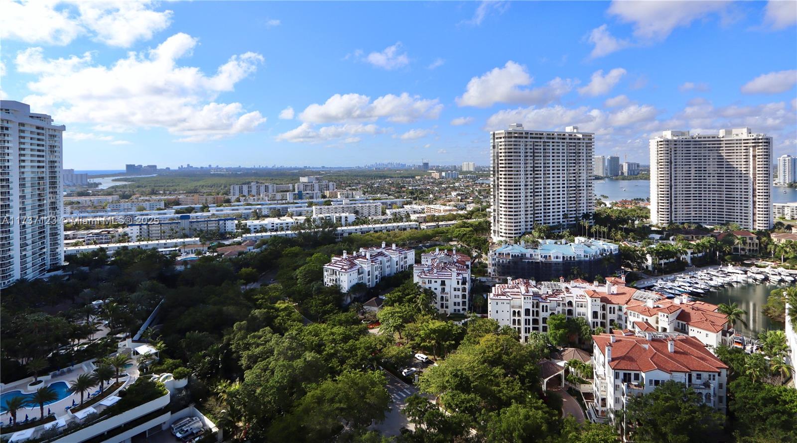 4000 ISL BLVD WILLIAMS IS - Residential