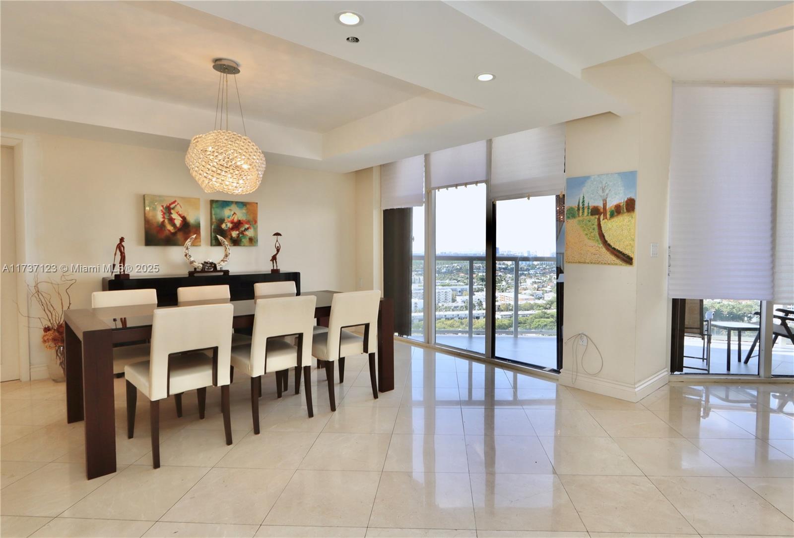 4000 ISL BLVD WILLIAMS IS - Residential