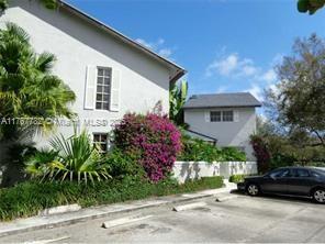 917 SE 13th St 1