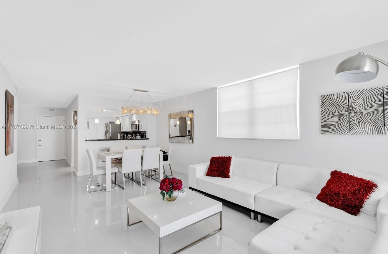 THREE HORIZONS EAST CONDO - Residential