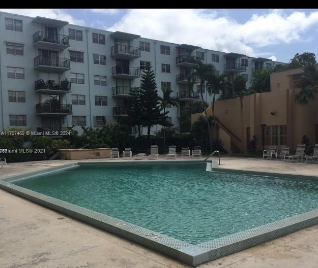 THREE HORIZONS EAST CONDO - Residential