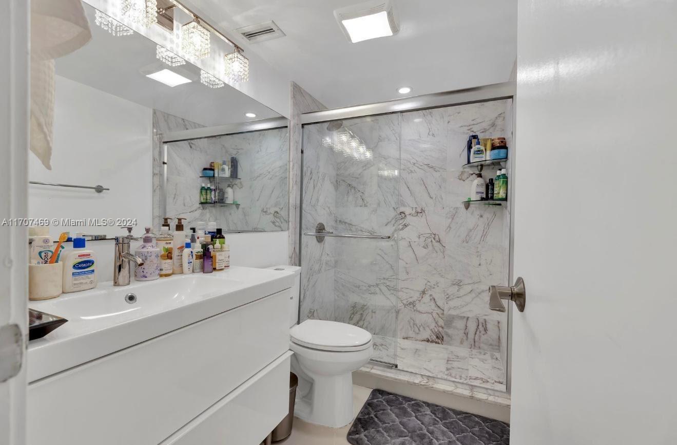 THREE HORIZONS EAST CONDO - Residential