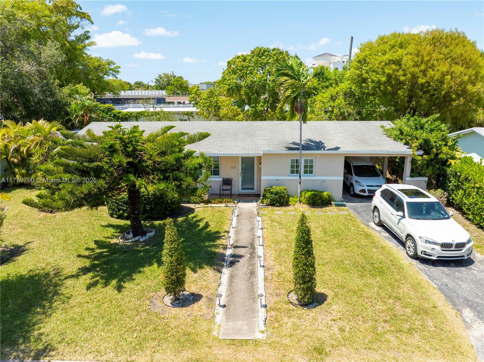 237 Washington Dr
