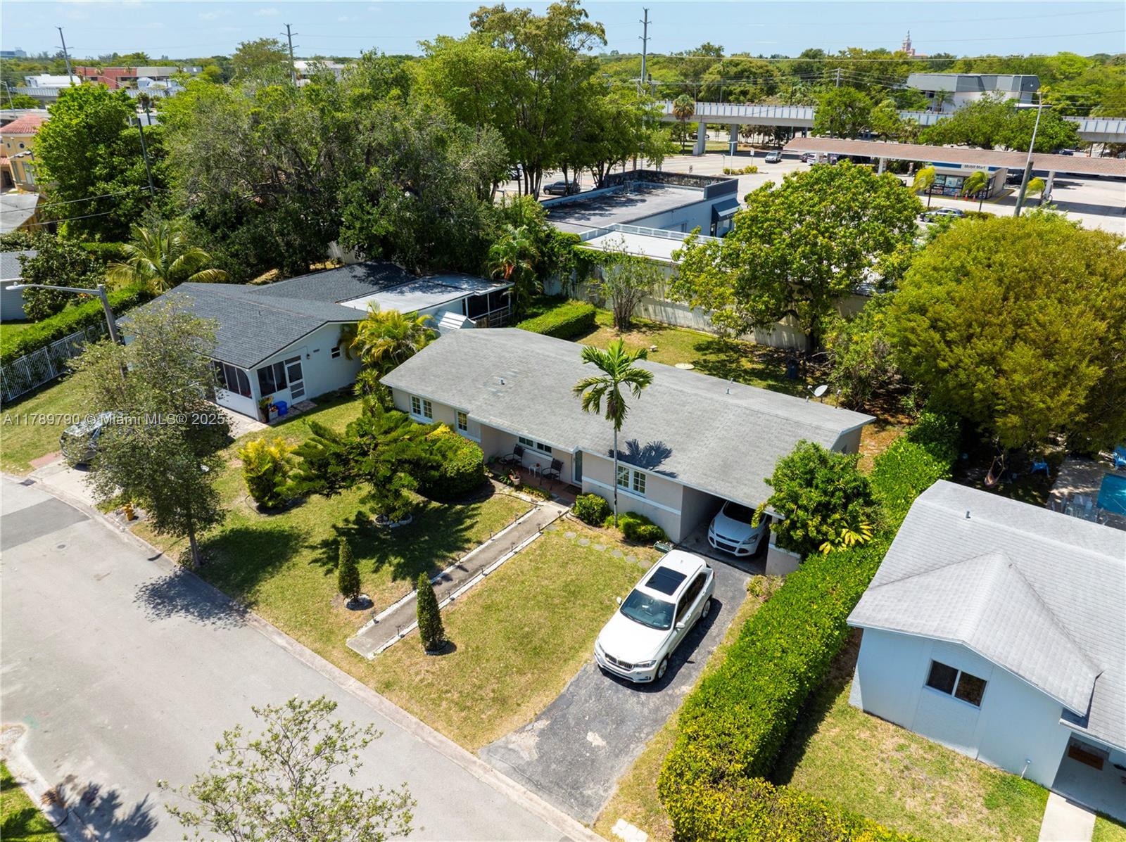 237 Washington Dr