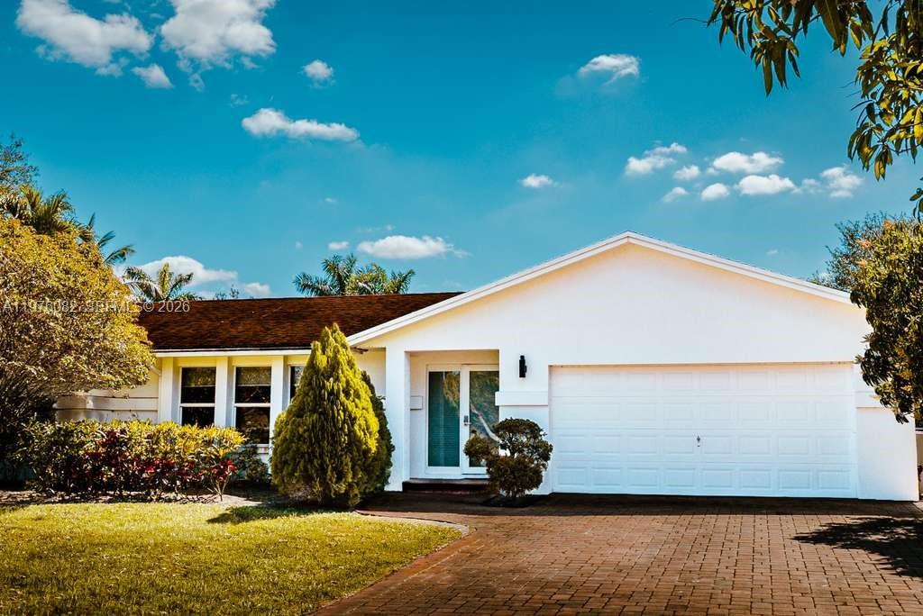 LAWSON ISLES - Residential