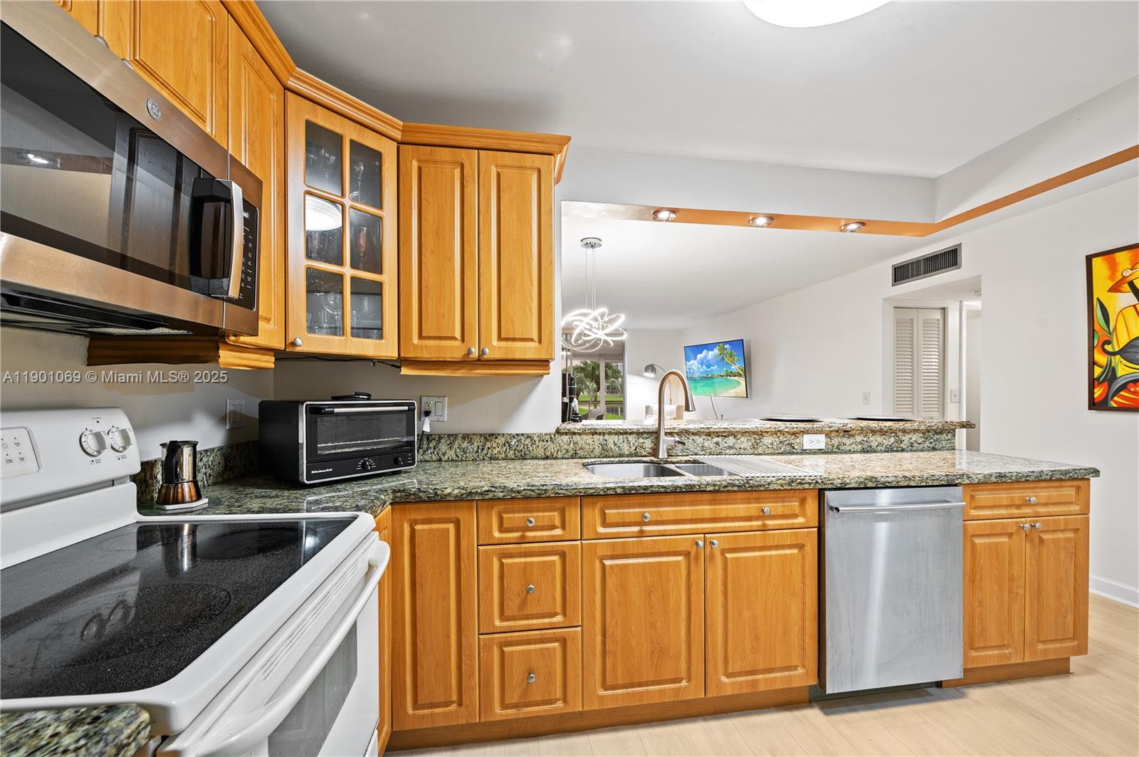 424 SE 10th St 104