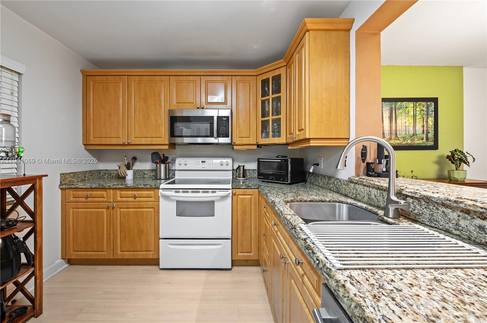 424 SE 10th St 104