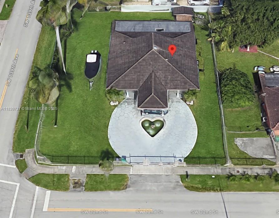 ** FIRM PRICE, NOT NEGOTIABLE ***LAND VALUE Area: 0.33 acres / 14,375 sf Beds: 3 Bldg Area: 3,248 sf Year Built: 1981 Units: 1 Baths: 2.5 Living Area: 2,279 sf Adjusted Area: 2,619 sf Stories: 1.0