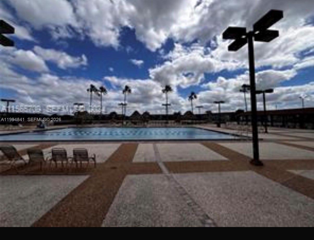 SUFFOLK AT CENTURY VILLAG - Residential