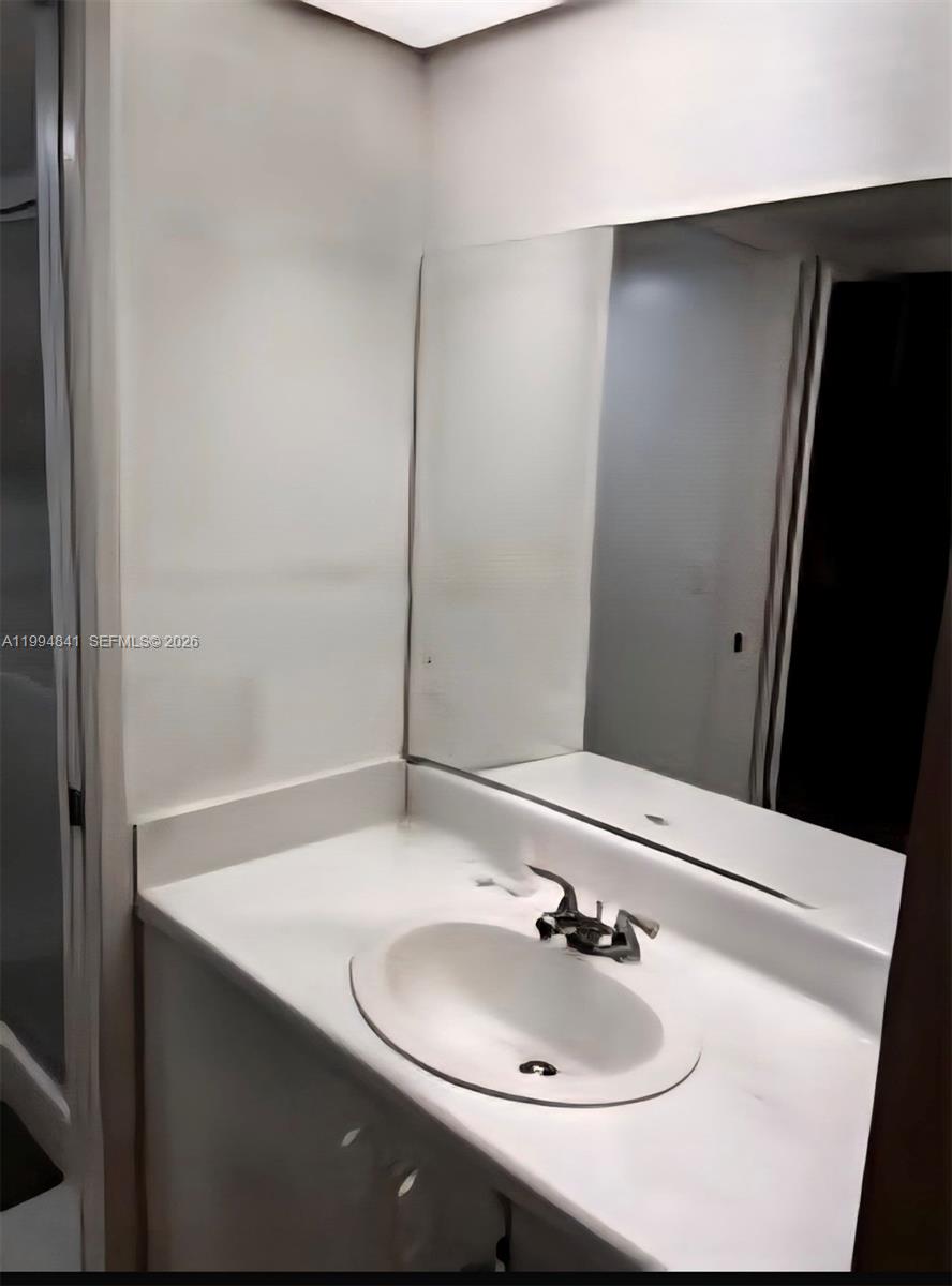 900 SW 142nd Ave 114L