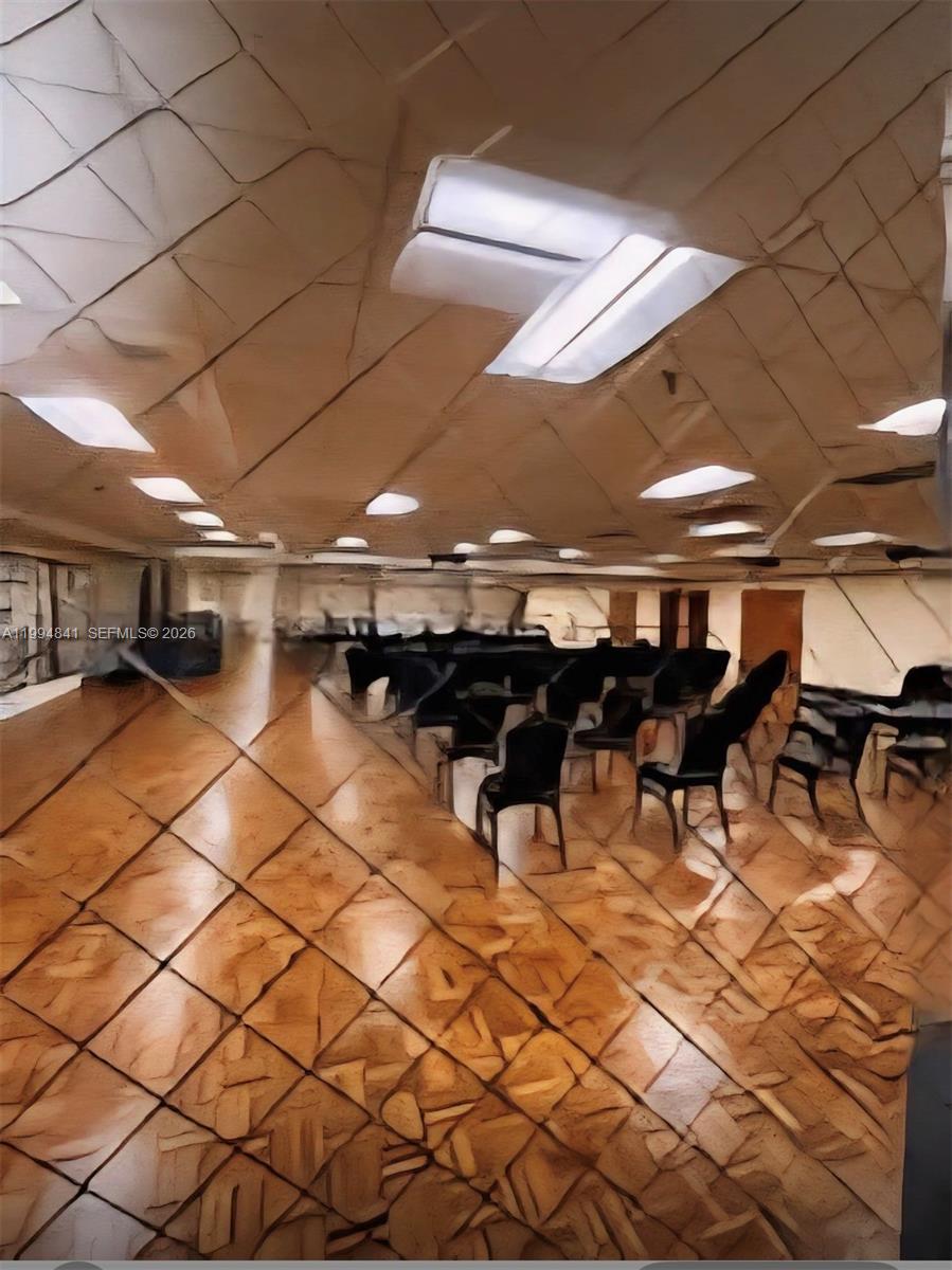 SUFFOLK AT CENTURY VILLAG - Residential