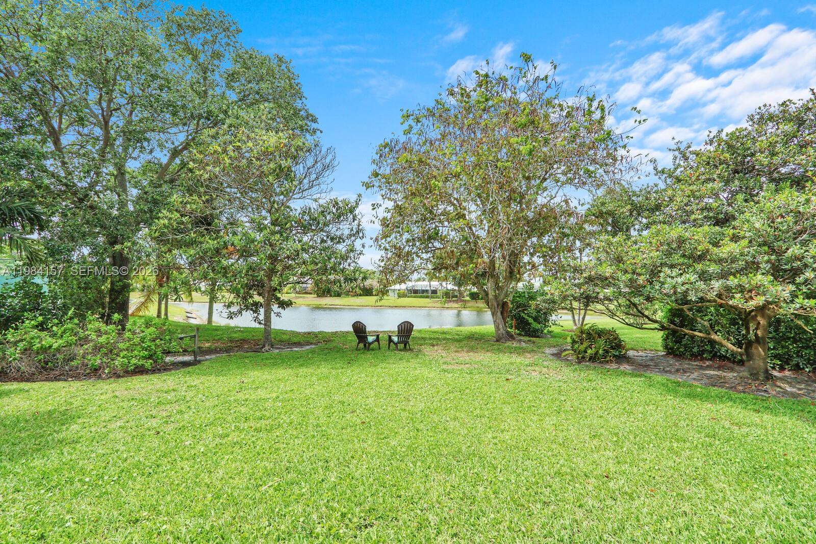 YACHT & COUNTRY CLUB OF S - Residential