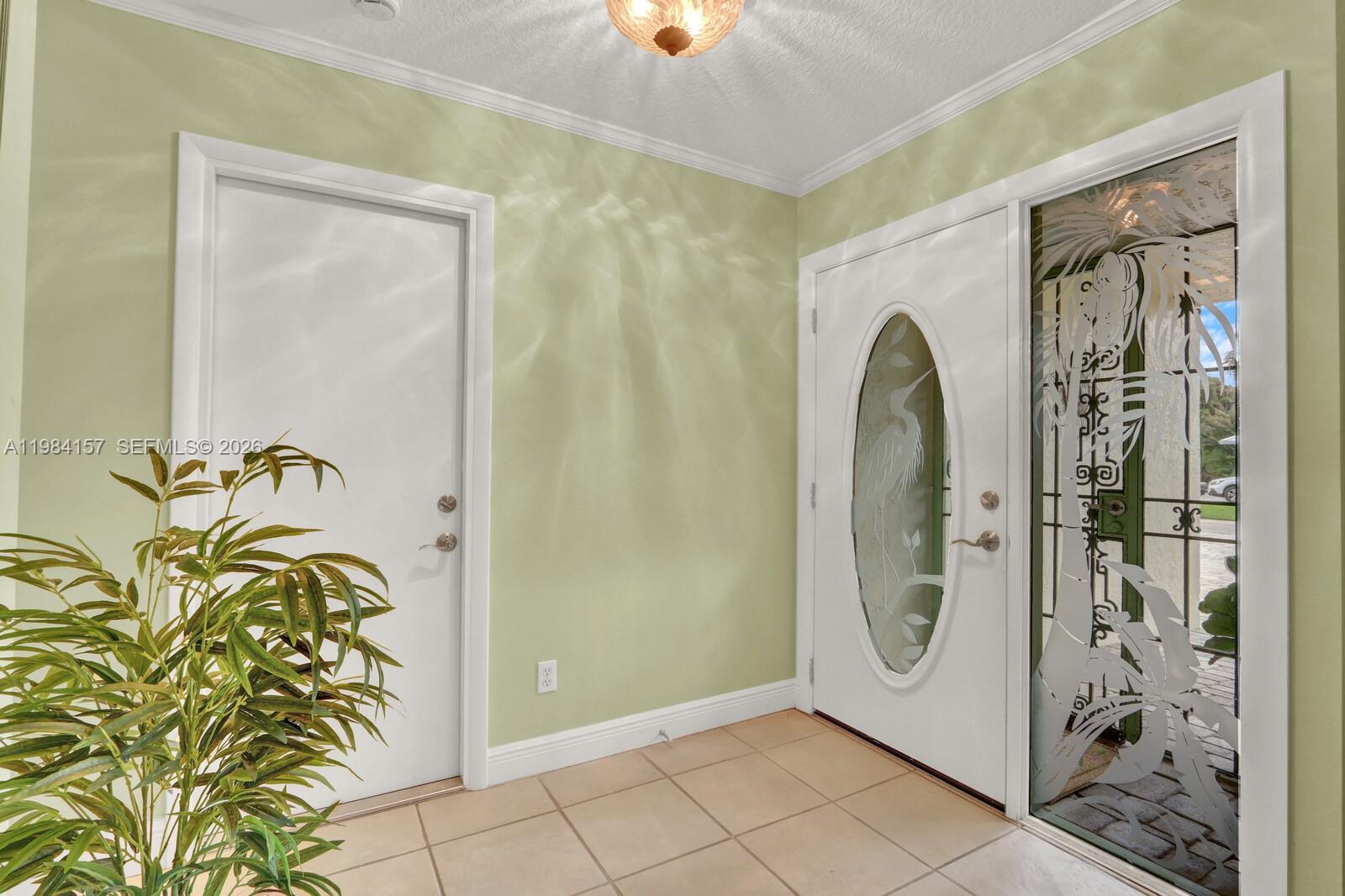 YACHT & COUNTRY CLUB OF S - Residential